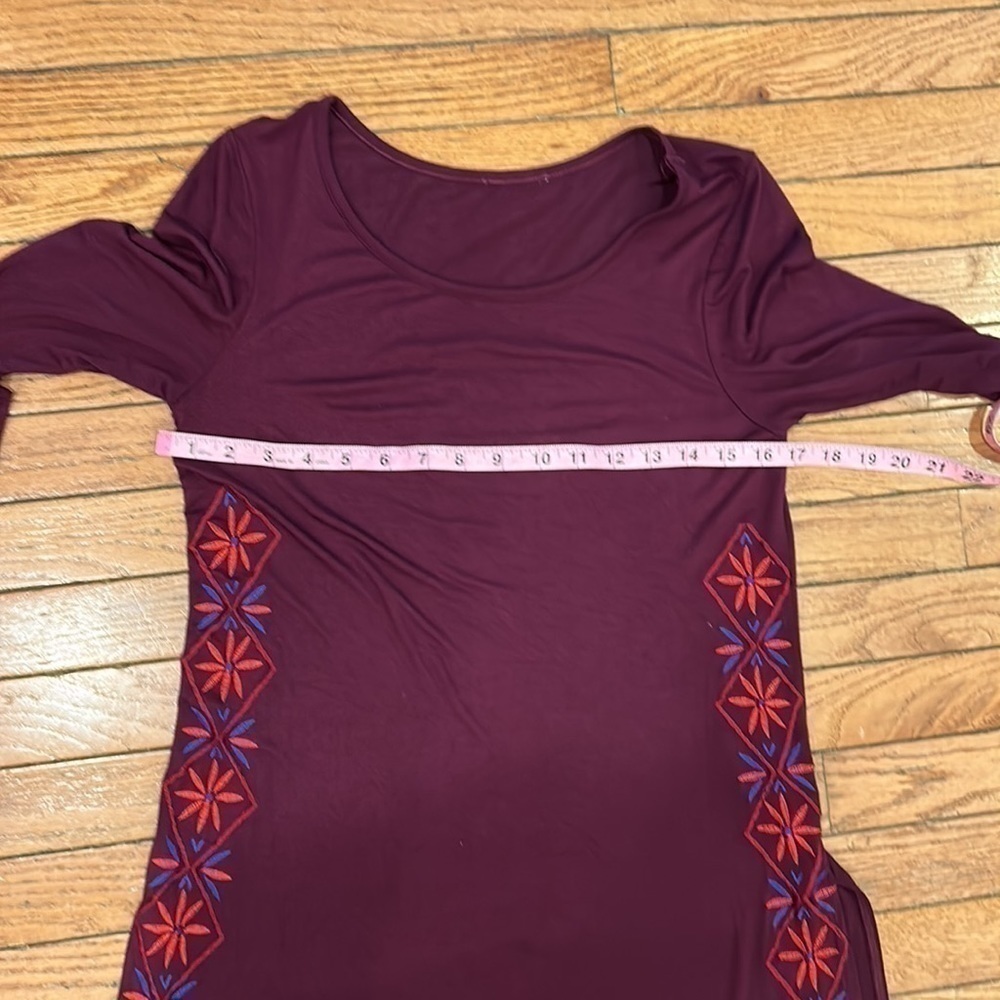 Long burgundy embroidered tunic style top - Picture 5 of 6